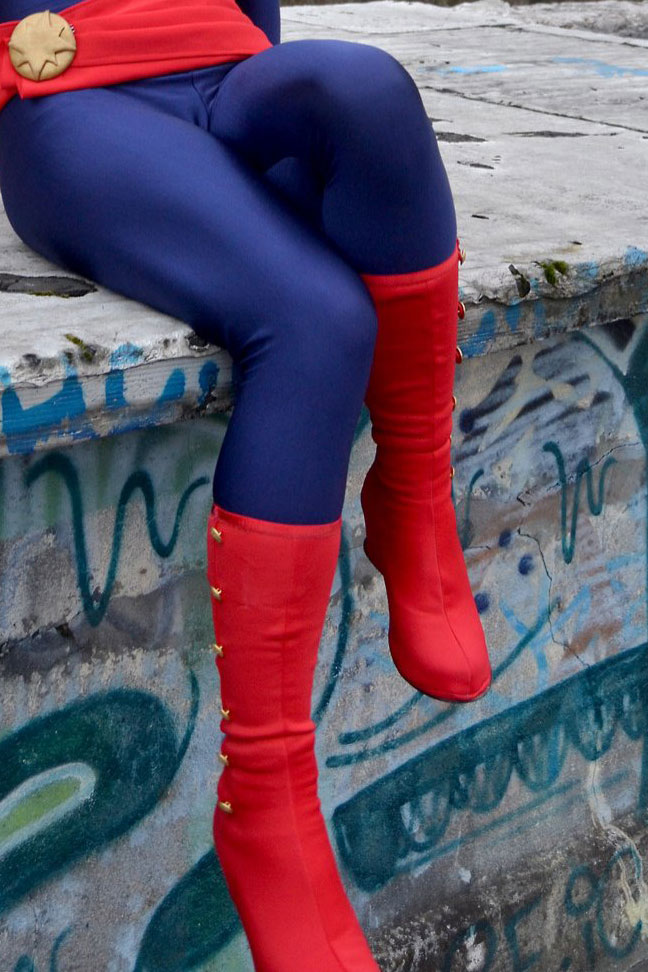 Z Captain Marvel Red Wedge boots With Buttons